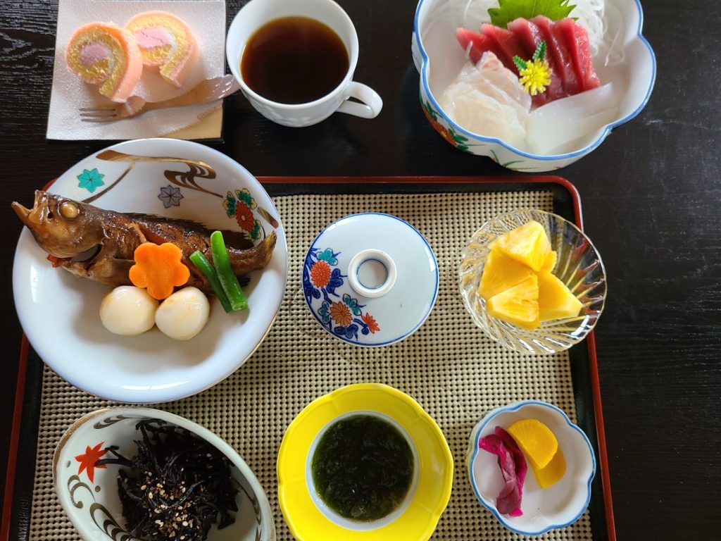 ９月よりランチ始めます。
